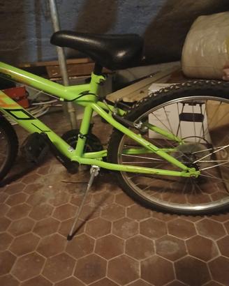 Bicicletta 24" 18 rapporti