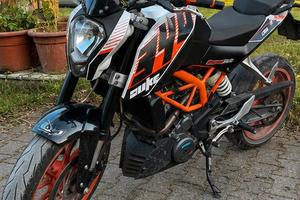 KTM Duke 390 ABS
