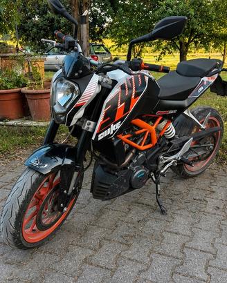 KTM Duke 390 ABS A2