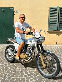 Moto Suzuki DR650 completamente rifatta unica