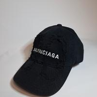 cappello Balenciaga 