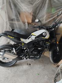 Benelli leoncino 250 cc pari al nuovo 