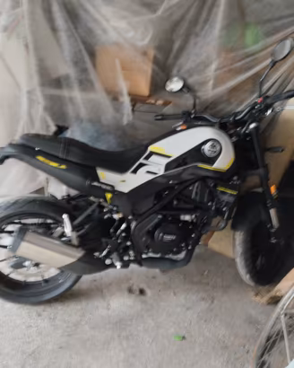Benelli leoncino 250 cc pari al nuovo 