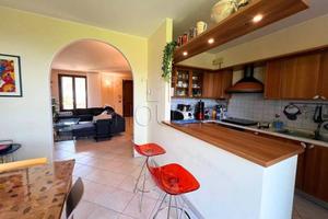 Villetta a schiera di 140 m² con più di 5 locali e