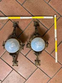 Applique da parete liberty ottone e vetro opalino