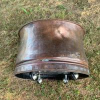 Portavaso in rame vintage con ruote