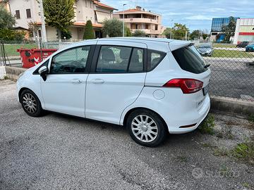 Ford BMAX