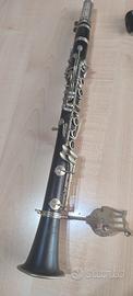 clarinetto piccolo in mi bemolle ,48 chiavi in eba