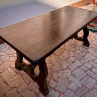 Tavolo antico in legno massello con ferro battuto