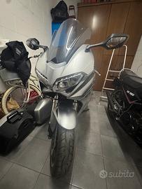 HONDA VFR 800 VTEC 2017