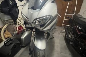 HONDA VFR 800 VTEC 2017