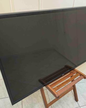 TV marca LG modello LG43UH620V