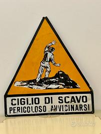 Cartello di pericolo