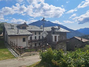 2 LOCALI A GIGNOD