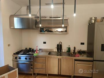 Cucina Baron gas metano 4 fuochi + forno + cappa