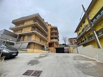 Trilocale con garage 37mq vista mare posto auto