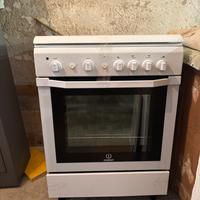 Cucina a gas INDESIT I6gg1f