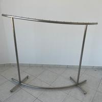Stender design semicircolare in metallo cromato