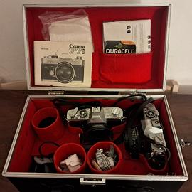 Valigetta materiale fotografico Canon