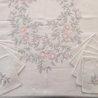 tovaglia rettangolare con 12 tovaglioli 