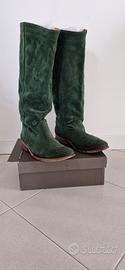stivali Catarina Martins in suede verde Abbigliamento e Accessori In vendita a Milano