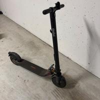 Monopattino elettrico Ninebot