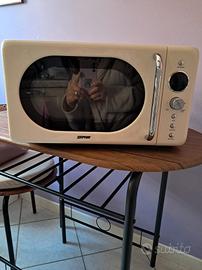 Forno a microonde con grill