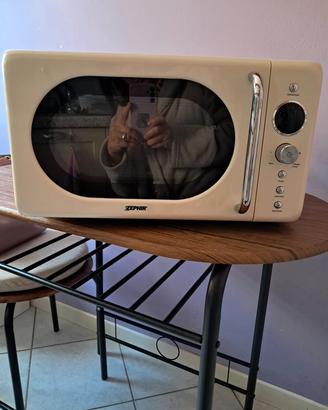 Forno a microonde con grill