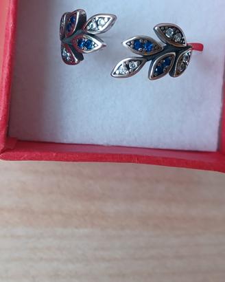 anello argento con zirconi cubici blu e trasparent