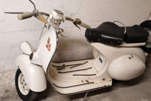 Piaggio Vespa 125 faro basso