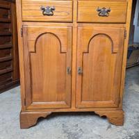 Mobiletto con cassetti