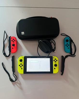 Nintendo Switch+4 Joy-con+Sd 128GB+Custodia+Gioco