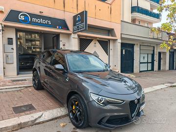 Alfa Romeo Stelvio 2.9 Bi-Turbo V6 510 CV AT8 Quad