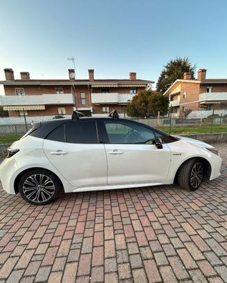 Toyota Corolla 2.0 hybrid style - anno 11/2019.