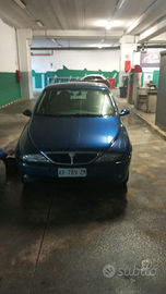 Lancia y 1.2 16v. Modello lx 1998