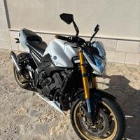 YAMAHA FZ8