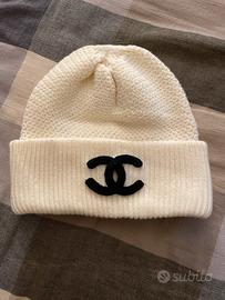 Cappello lana bianco crema nuovo