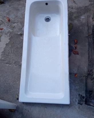 Lavandino cucina in ceramica