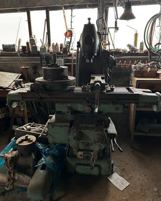 Fresatrice usata d'epoca