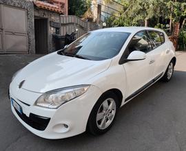 Renault Megane 1.5 dCi 110CV Leggi