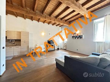 MONOLOCALE A CORBETTA