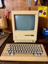 Macintosh 128 k apple one