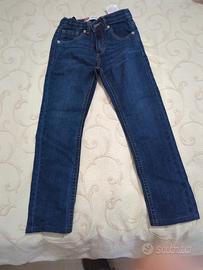 Pantalone Levis 7 anni nuovo