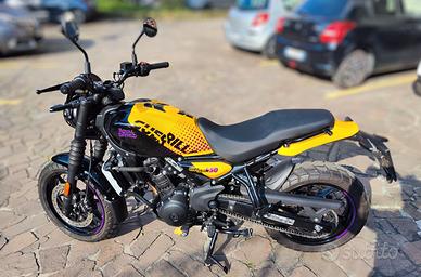 Royal Enfield Guerrilla 450 Yellow Ribbon