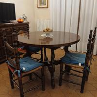Tavolo rotondo in legno