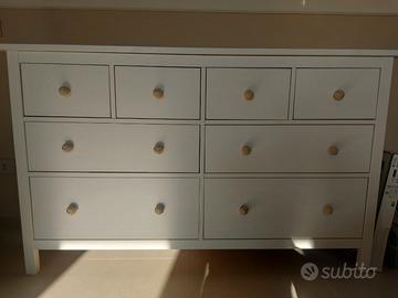 Cassettiera Ikea Hemnes