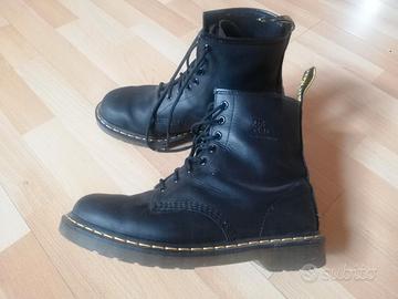 Dr. Martens - Stivali stringati