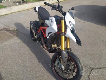 Ducati hypermotard 939
