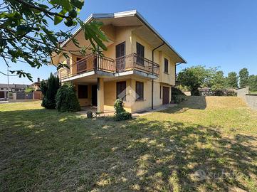 VILLA SINGOLA A GRAVELLONA LOMELLINA
