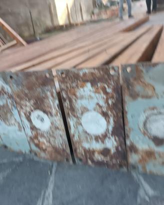 Varie misure di legno per eventuale costruzione